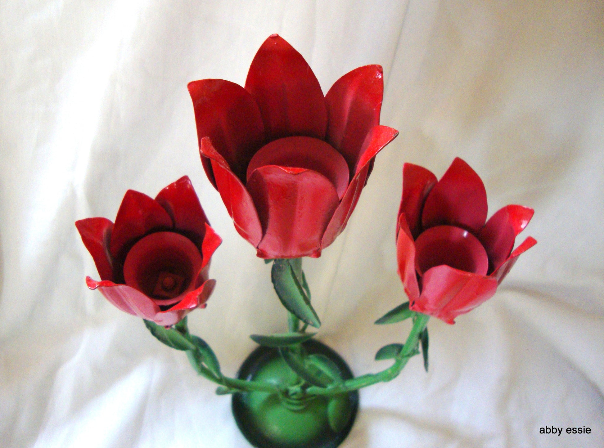 MID CENTURY MODERN JERE VINTAGE METAL SCULPTURE FLORAL RED ROSE CANDLE HOLDER CA Abby Essie