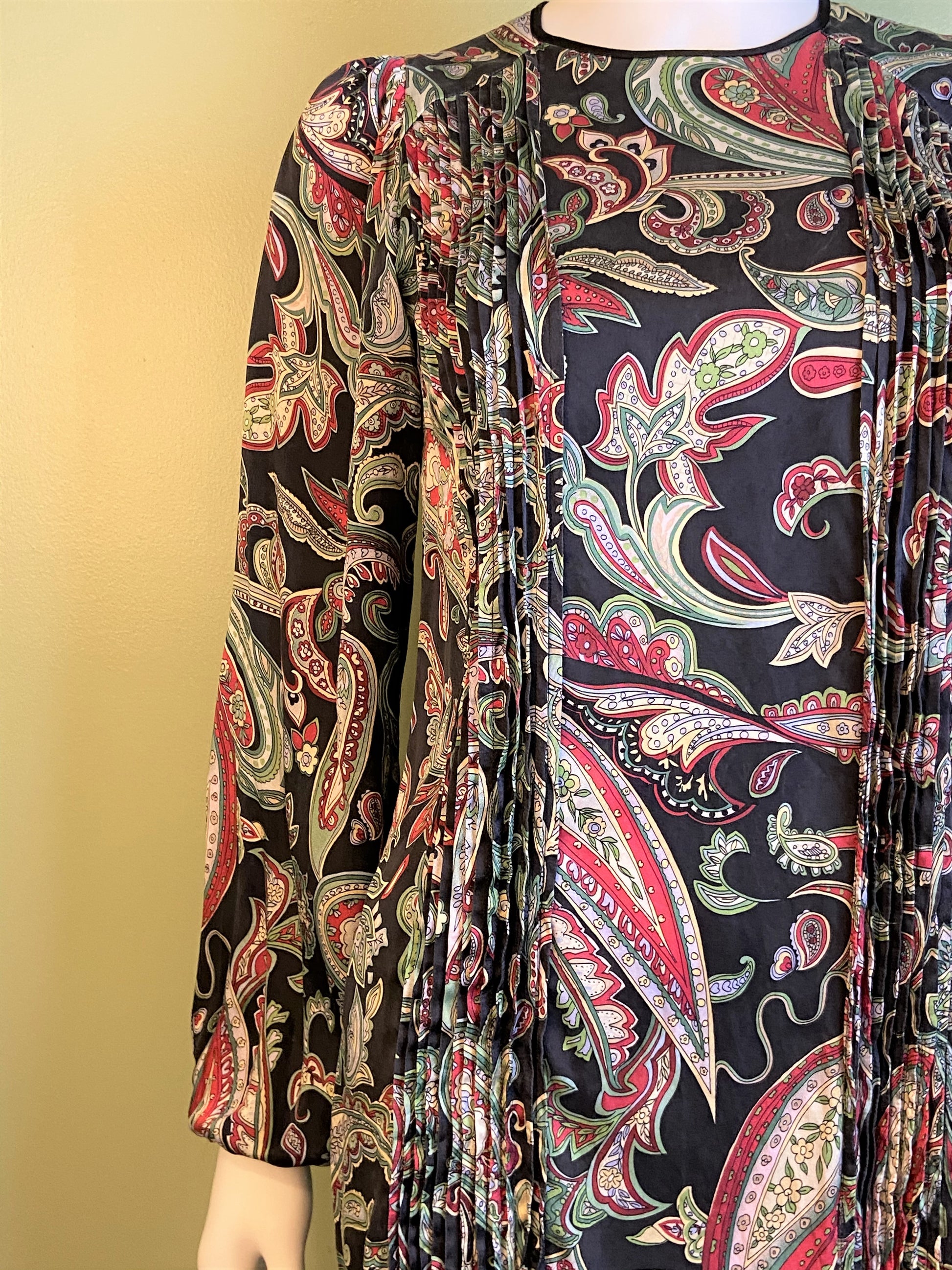 Paisley Pleated 100% Silk Black Green Puff Sleeve Dress Abby Essie