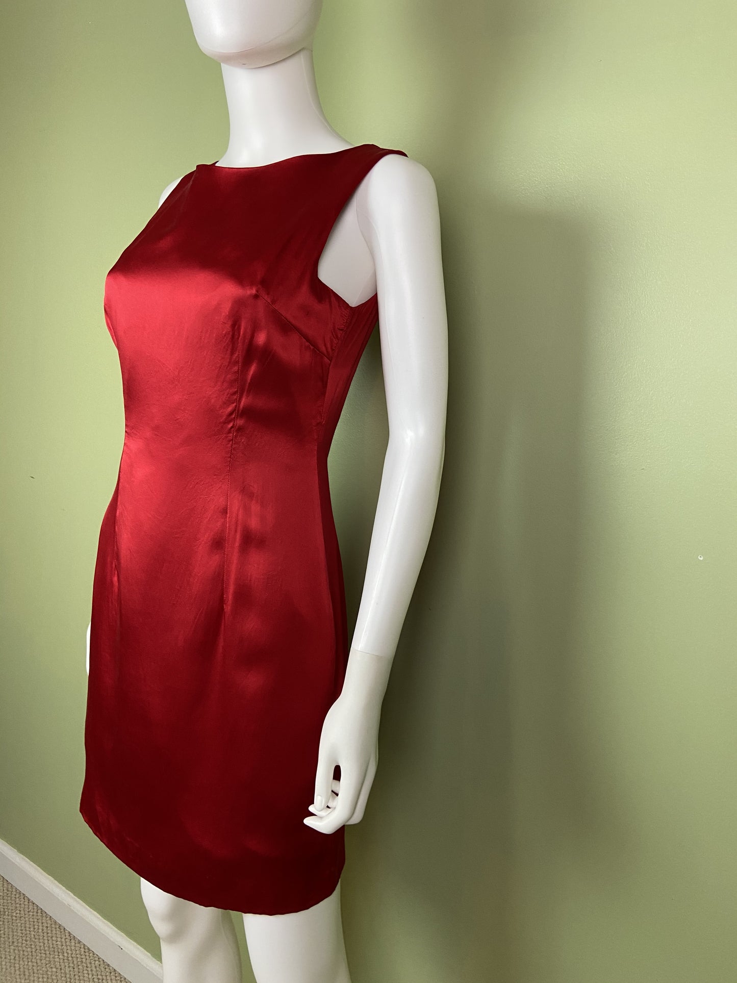 Vintage Red Silk Fitted Sheath Dress