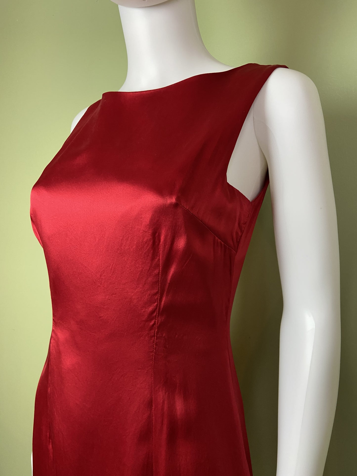 Vintage Red Silk Fitted Sheath Dress
