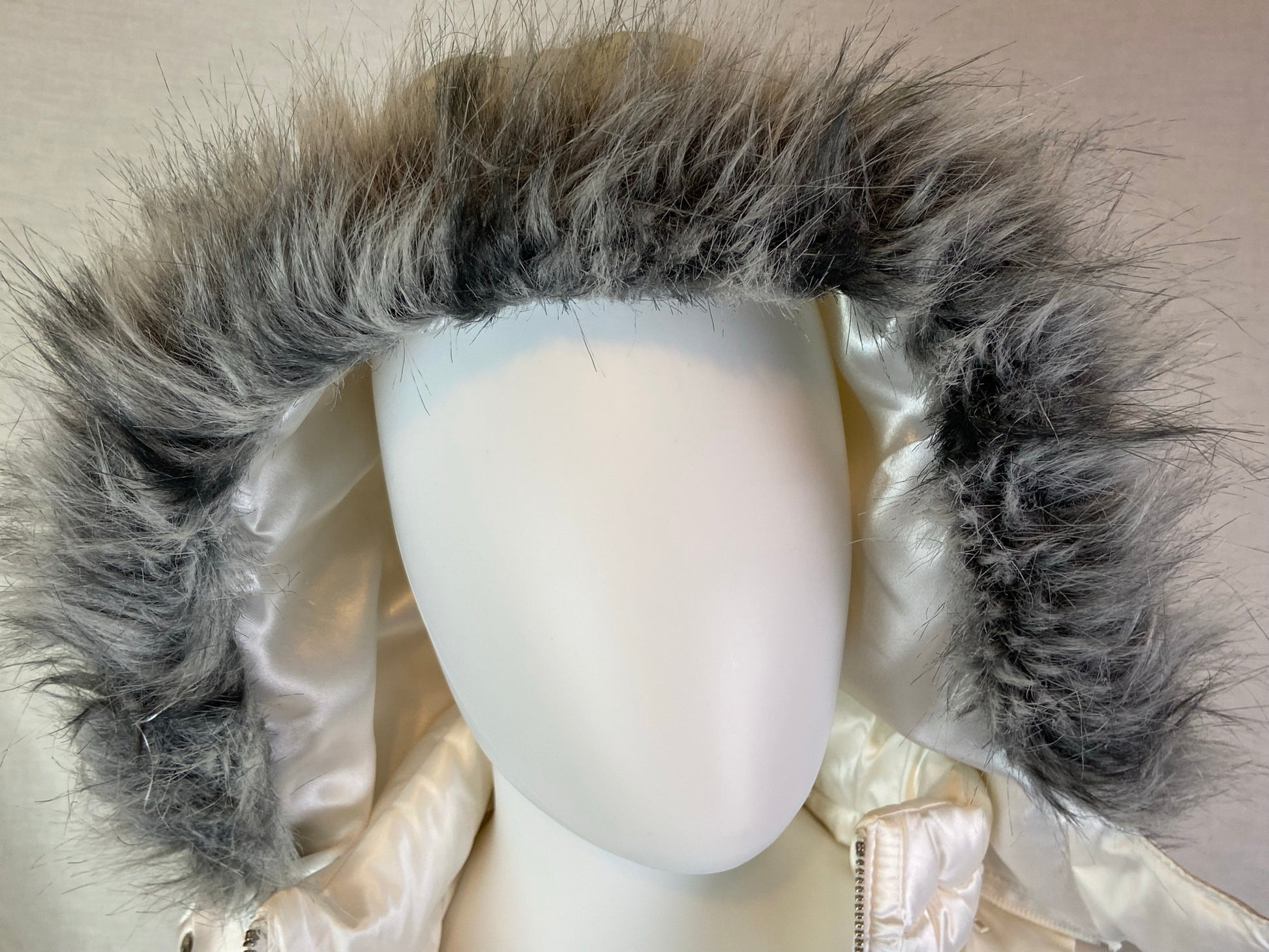 Bebe White Silver Fur Hooded Puffer Vest NWT ABBY ESSIE STUDIOS