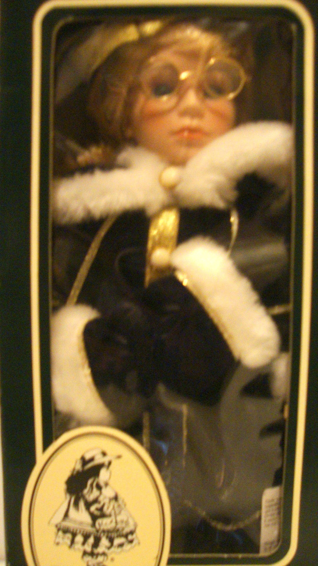 VINTAGE NIB GEPPEDDO DOLL BEAUTIFUL VICTORIAN BLONDE W/ GLASSES AND WINTER COAT Abby Essie