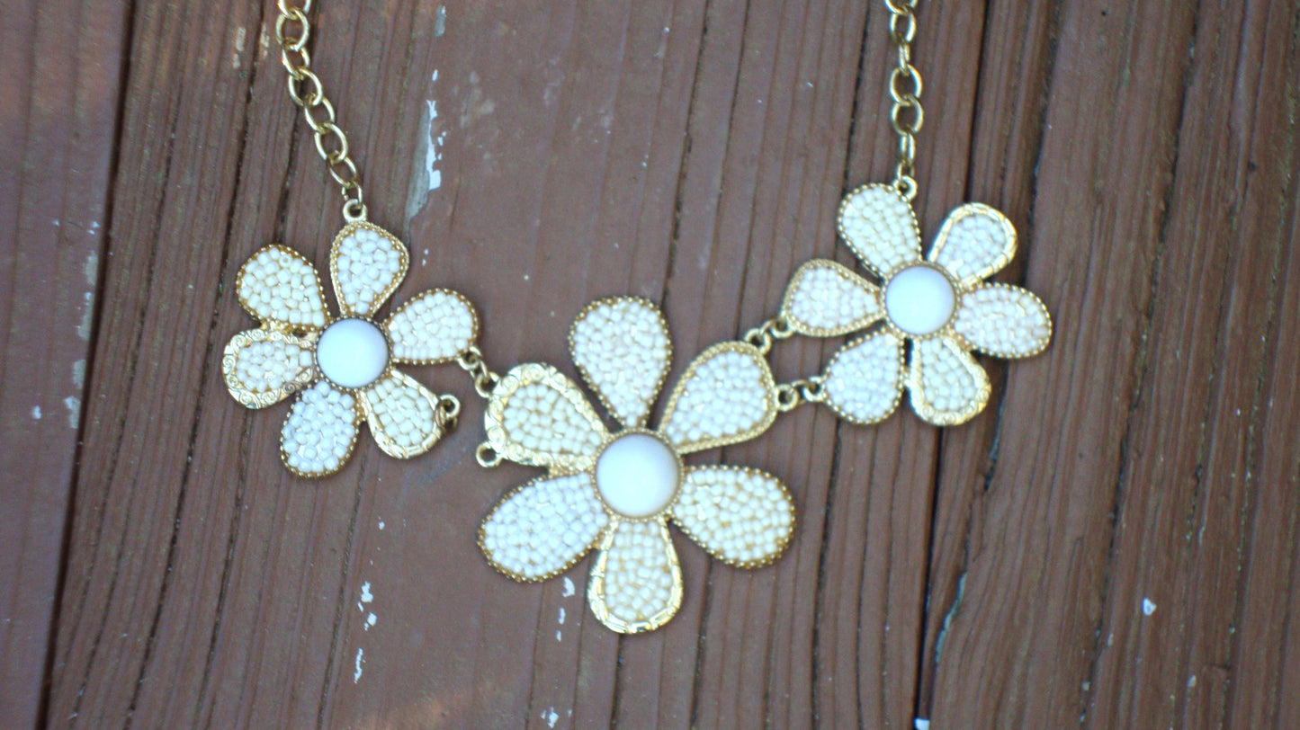 SOLD - Art Deco Gold Pearl Daisy Flower Choker Necklace