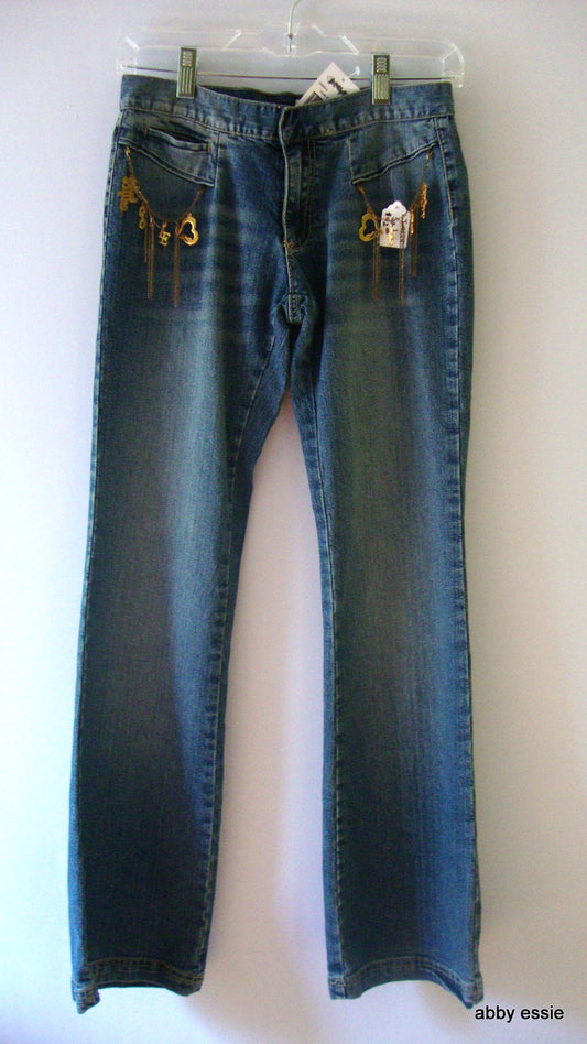 NWT LADY ENYCE FADED BLUE DENIM DISTRESSED JEANS W/ GOLD CHAIN SZ 1 juniors