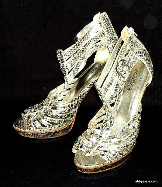 PAPRIKA – SILVER STUDDED SNAKESKIN PLATFORM STILETTO SANDALS SIZE 8.5M ZIPPER