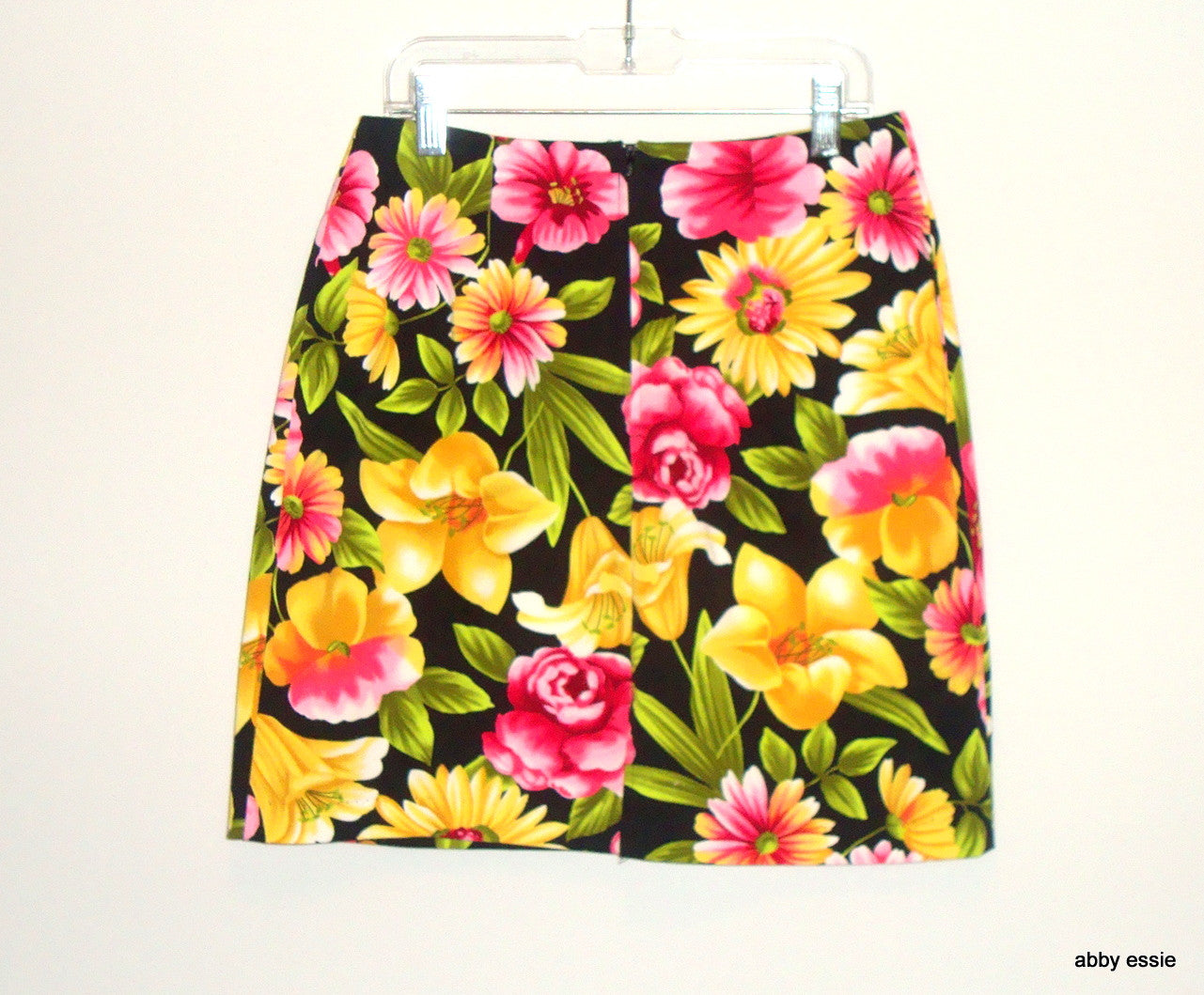 Floral BLack Pink Yellow STRETCH Mini SKIRT SZ 6P