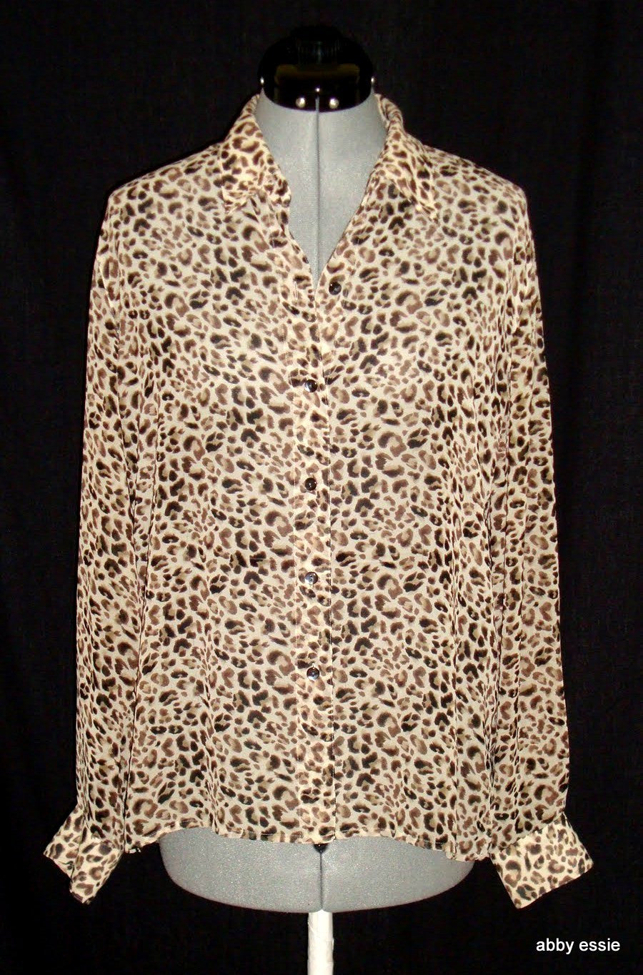 Liz Claiborne Lizsport  Beige Tan Brown Cheetah Animal Sheer Silky Blouse 10