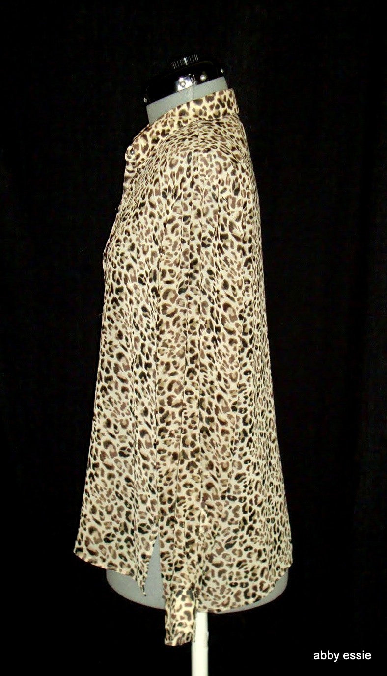 Liz Claiborne Lizsport  Beige Tan Brown Cheetah Animal Sheer Silky Blouse 10