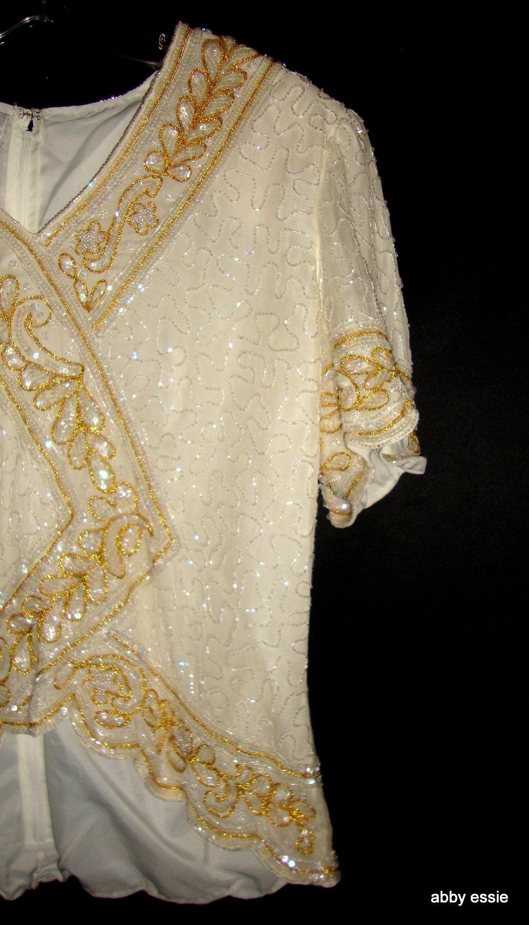 VINTAGE BRILLIANTE CREAM WHITE SEQUINED SILKY BLOUSE W/ GOLD 100% SILK Abby Essie