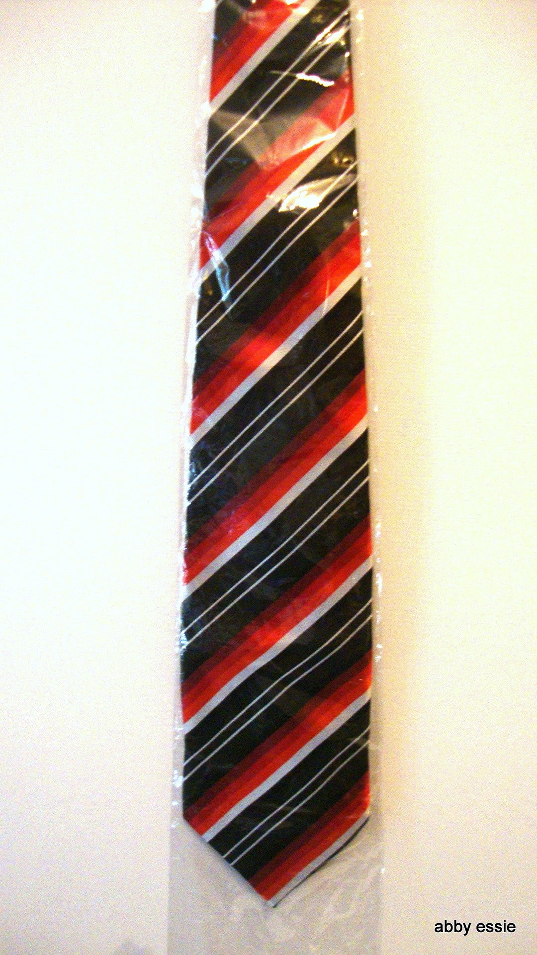 New Black Red White Diagonal Striped Silk Tie Hong Kong 100% Silk Handmade 4" Width