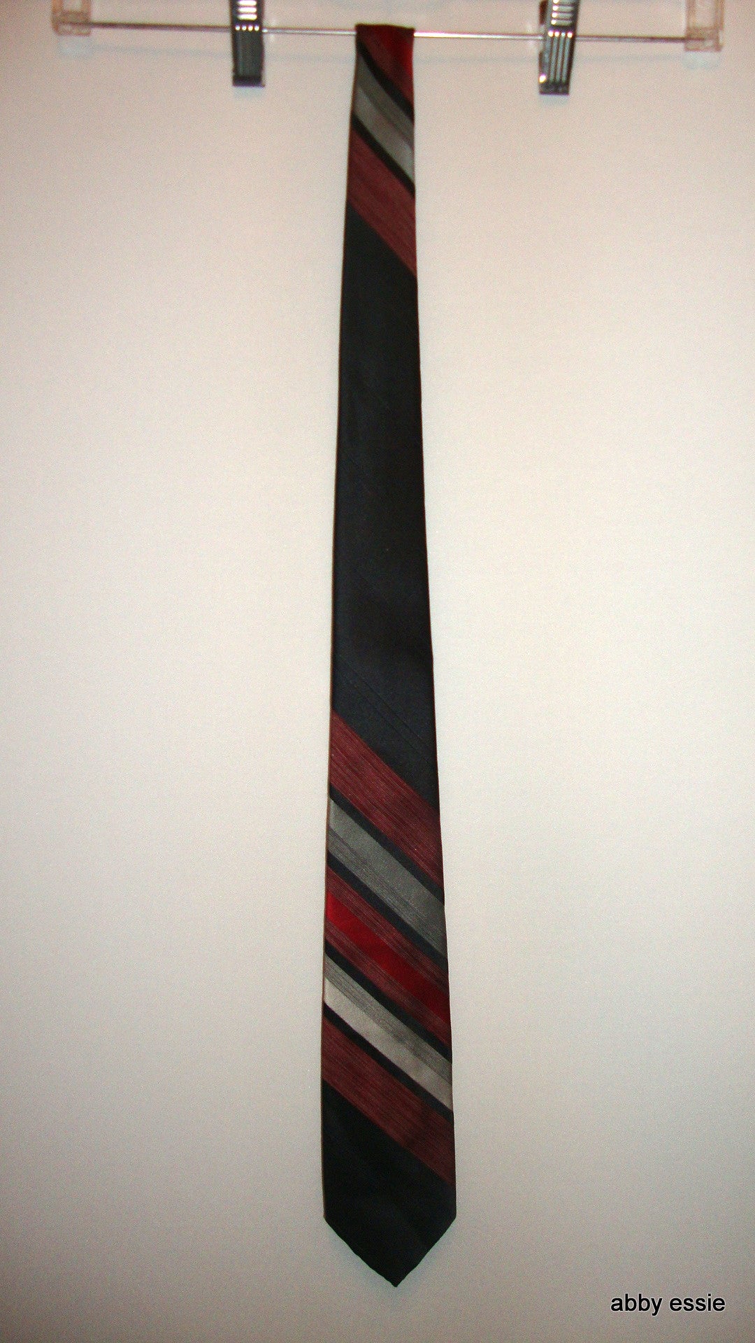 VTG WEMLON WEMBLEY BLACK GRAY W/ SILVER AND BURGUNDY STRIPES