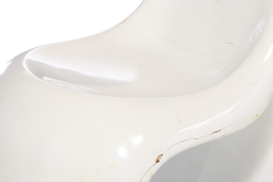 Modern White Futuristic Molded Chair - Pair of 2