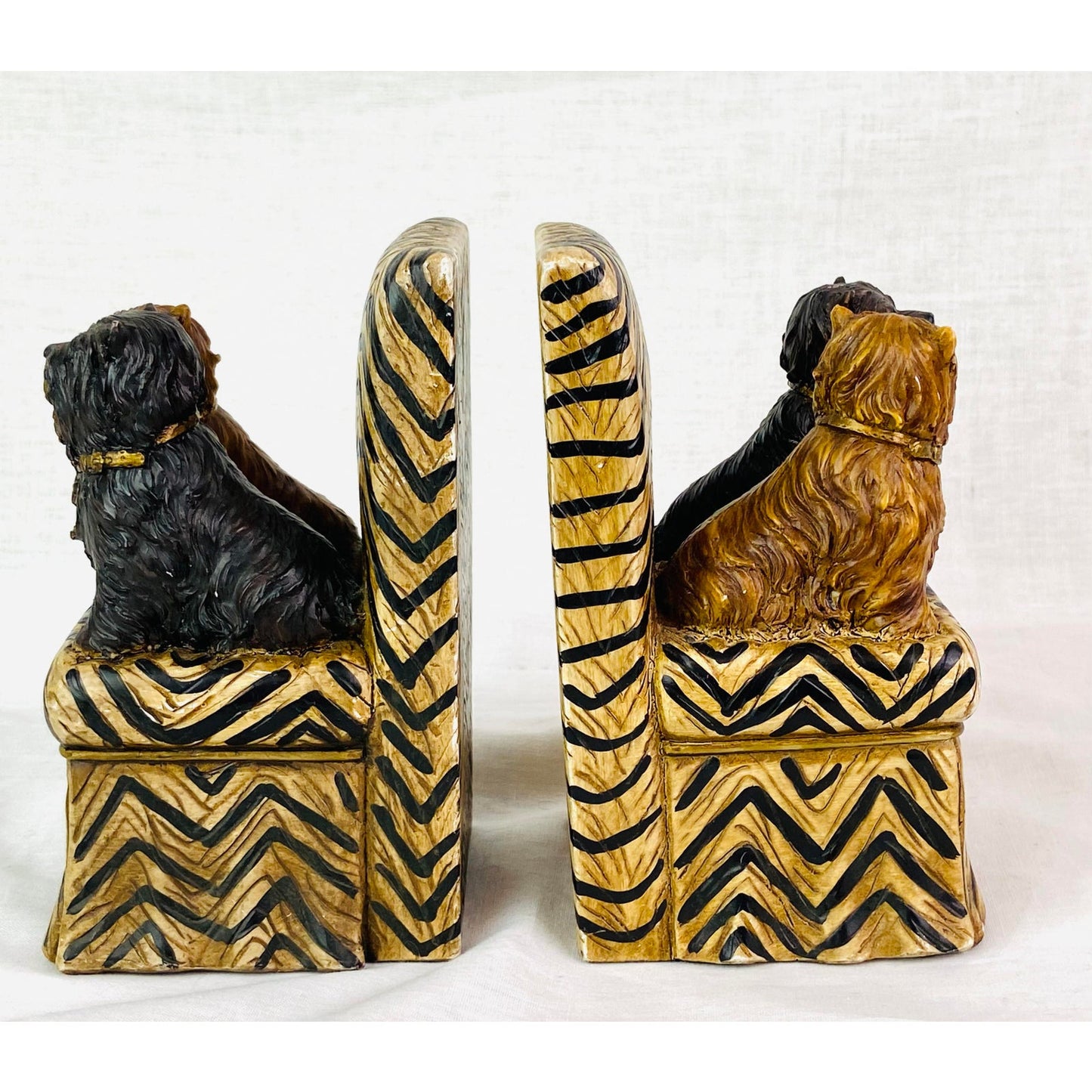 [SOLD] Hand Painted Porcelain Ceramic Dog Bookends – Set of 2