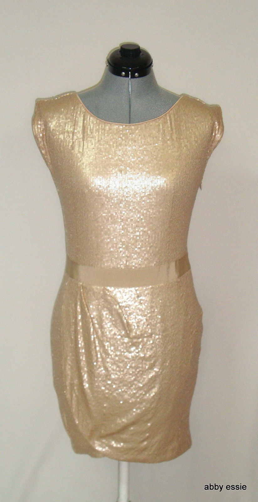 NWT LAUNDRY Shelli Segal Cream Nude Sequin Stretch Cocktail Formal Dress