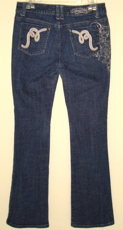 ROCA WEAR JEANS W/ EMBROIDERED POCKETS SKULLS DESIGN ON RIGHT SIDE JUNIORS 7